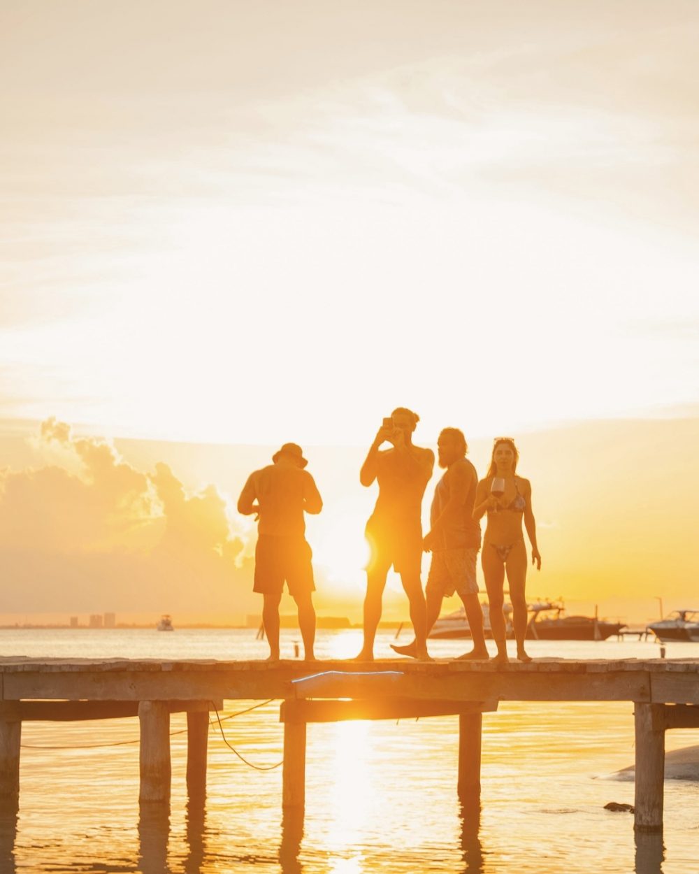 beach-club-isla-mujeres-about-us-2